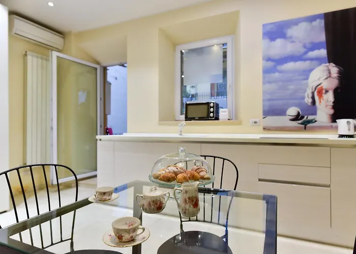 Apartment 4bnb - Spacious Retreat By Colosseo *