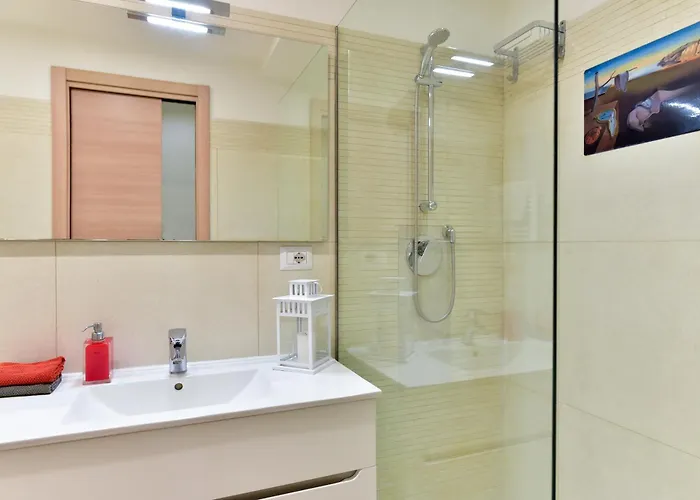 4bnb - Spacious Retreat By Colosseo Apartment Rom