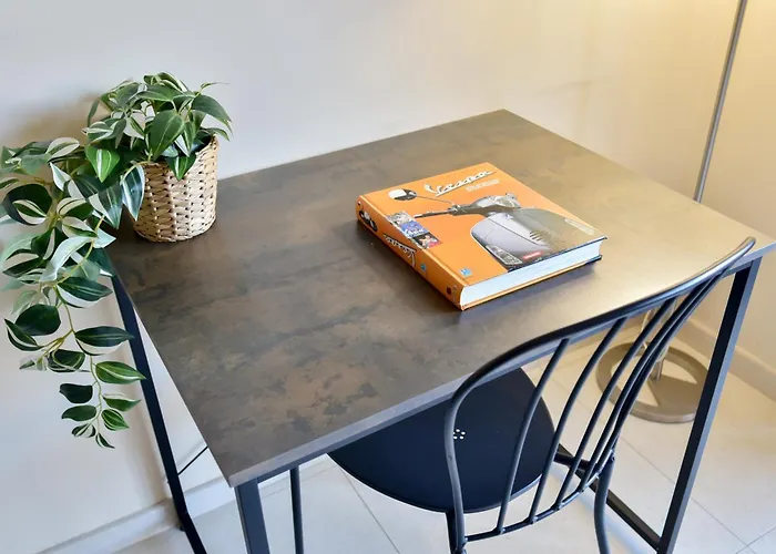 Apartment 4bnb - Spacious Retreat By Colosseo *